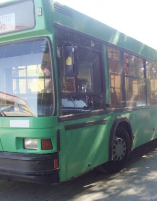 Un năvodărean s-a şicanat cu şoferul unui autobuz RATC